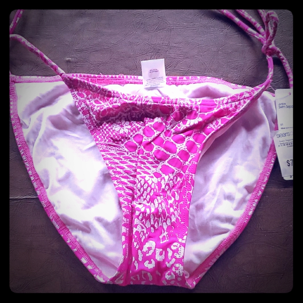 Bathing suit bottoms